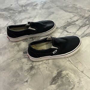 Vans black and white unisex shoes